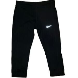 Nike Women's  XS Epic run Capri running pant